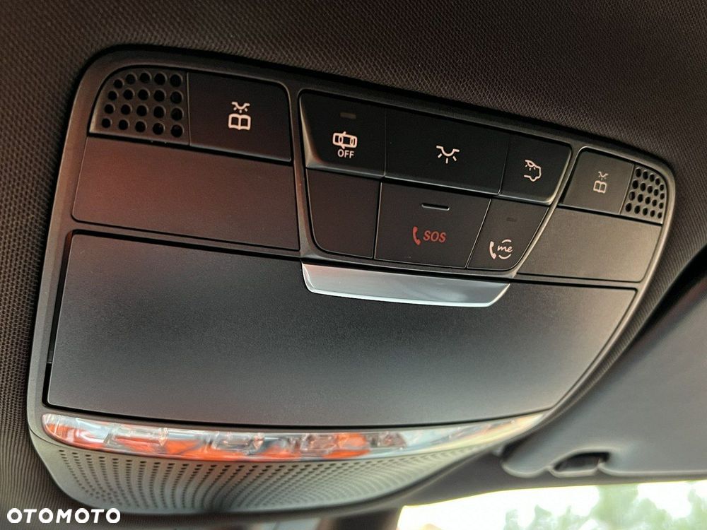 Mercedes-Benz EQC - 31