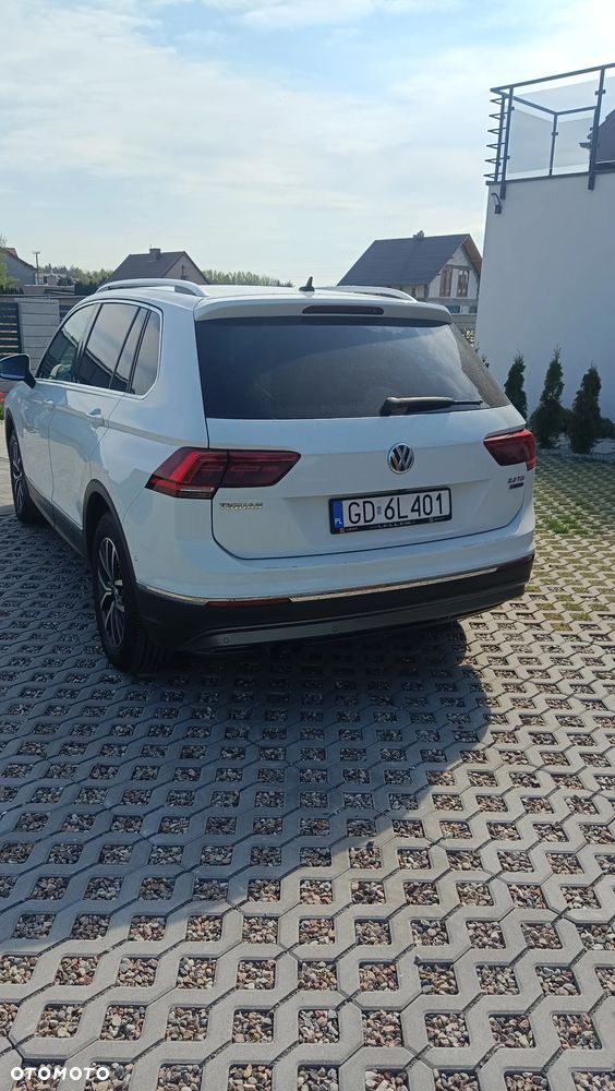 Volkswagen Tiguan 2.0 TDI SCR 4MOTION DSG Comfortline - 19
