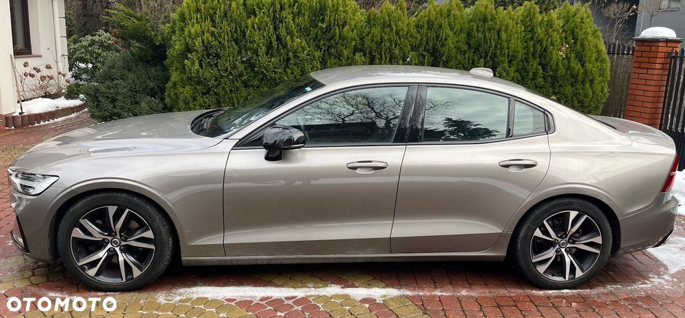 Volvo S60 T4 R-Design - 1