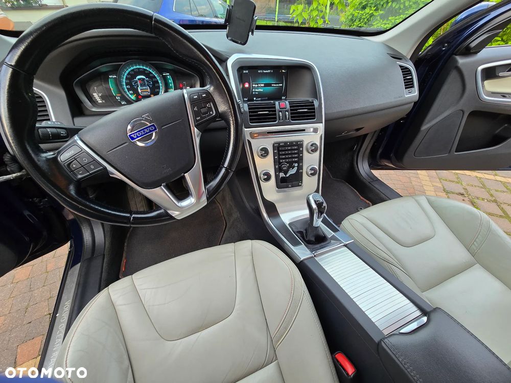 Volvo XC 60 D4 Drive-E Ocean Race - 6