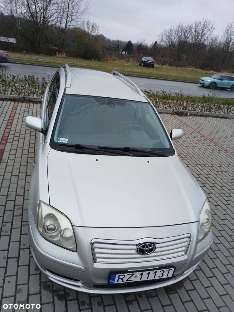 Toyota Avensis 1.8 VVT-i Sol - 19