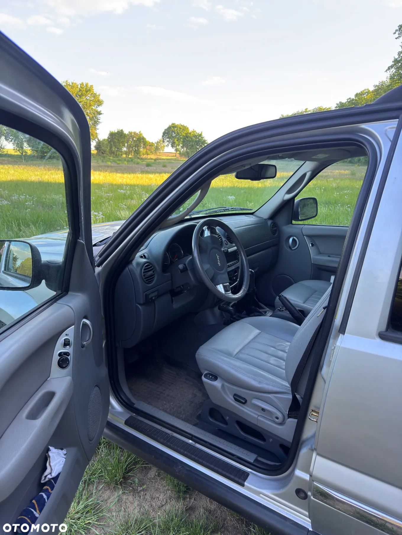 Jeep Cherokee 2.8 CRD Limited - 8
