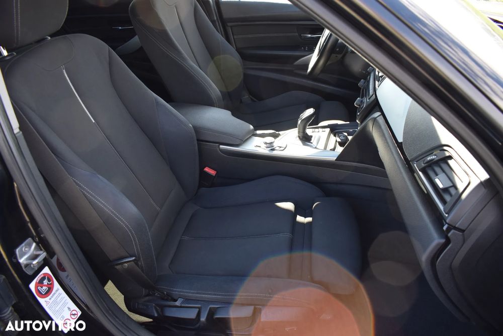 BMW Seria 3 320d Sport-Aut. - 14