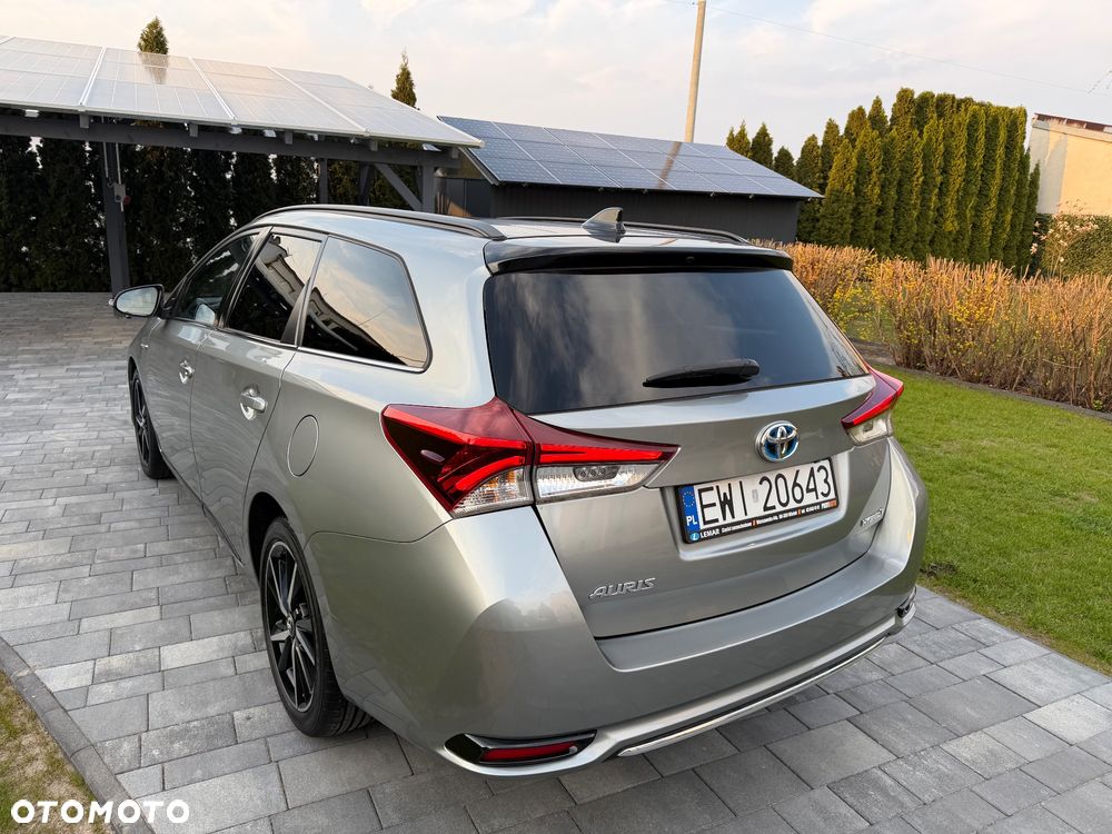 Toyota Auris Hybrid 135 Prestige - 4