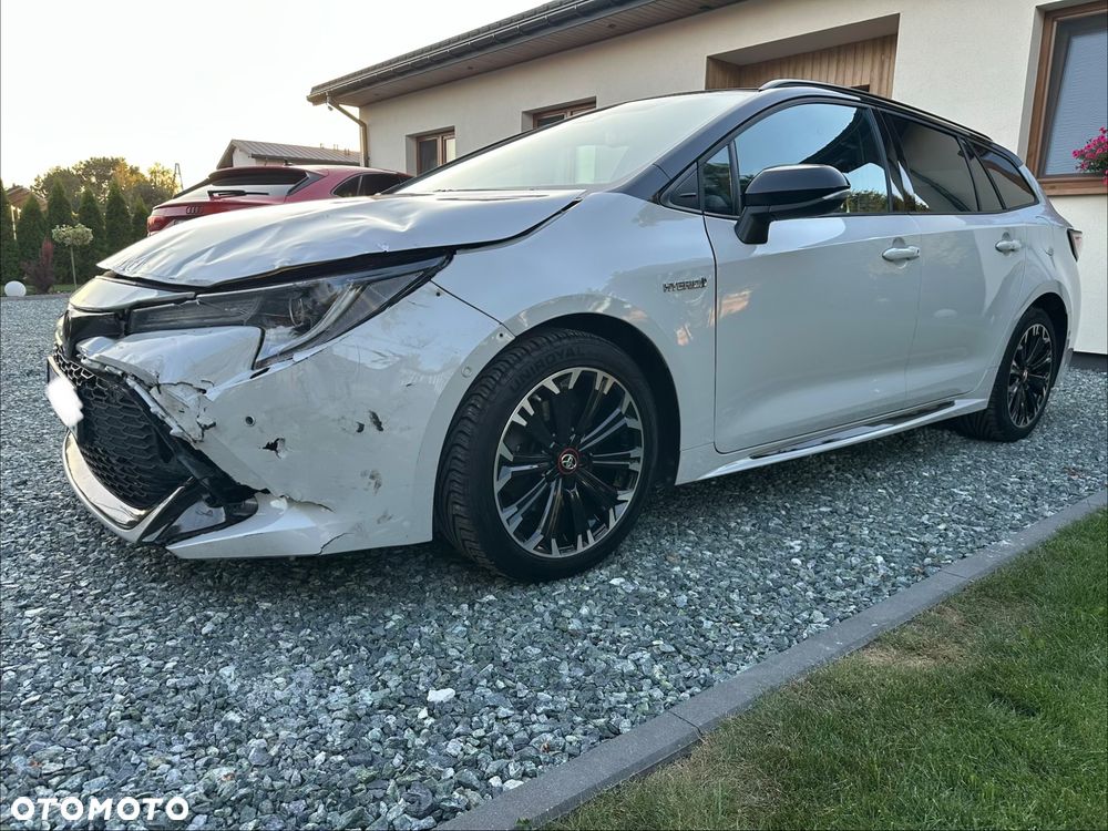 Toyota Corolla 2.0 Hybrid GR Sport - 38