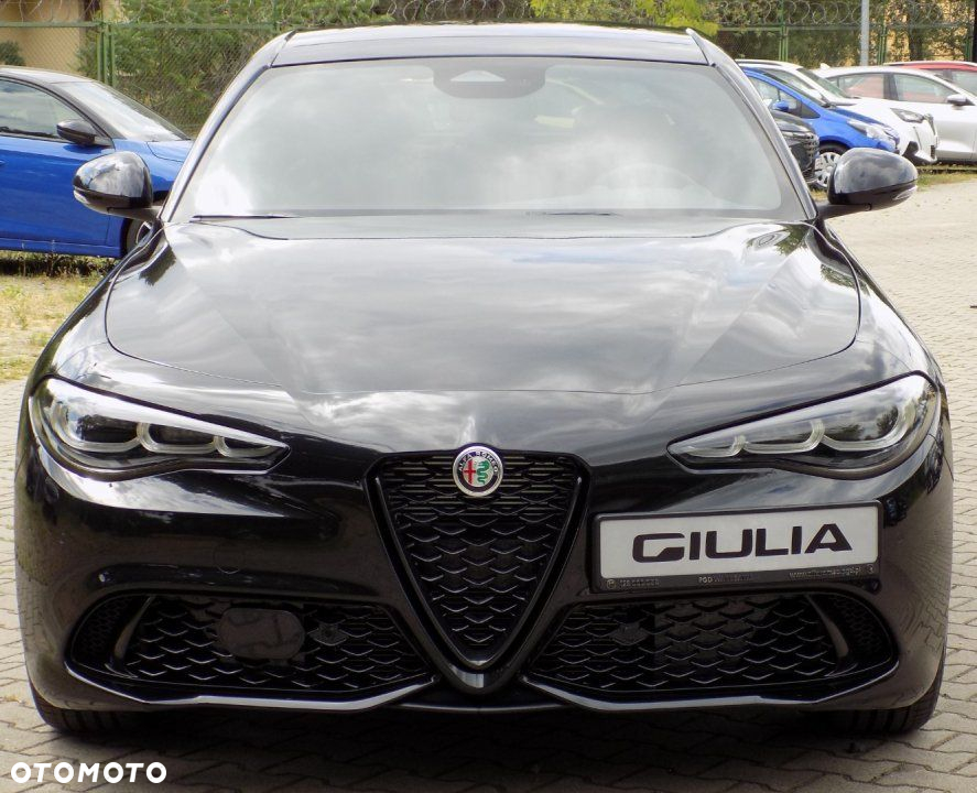 Alfa Romeo Giulia - 9