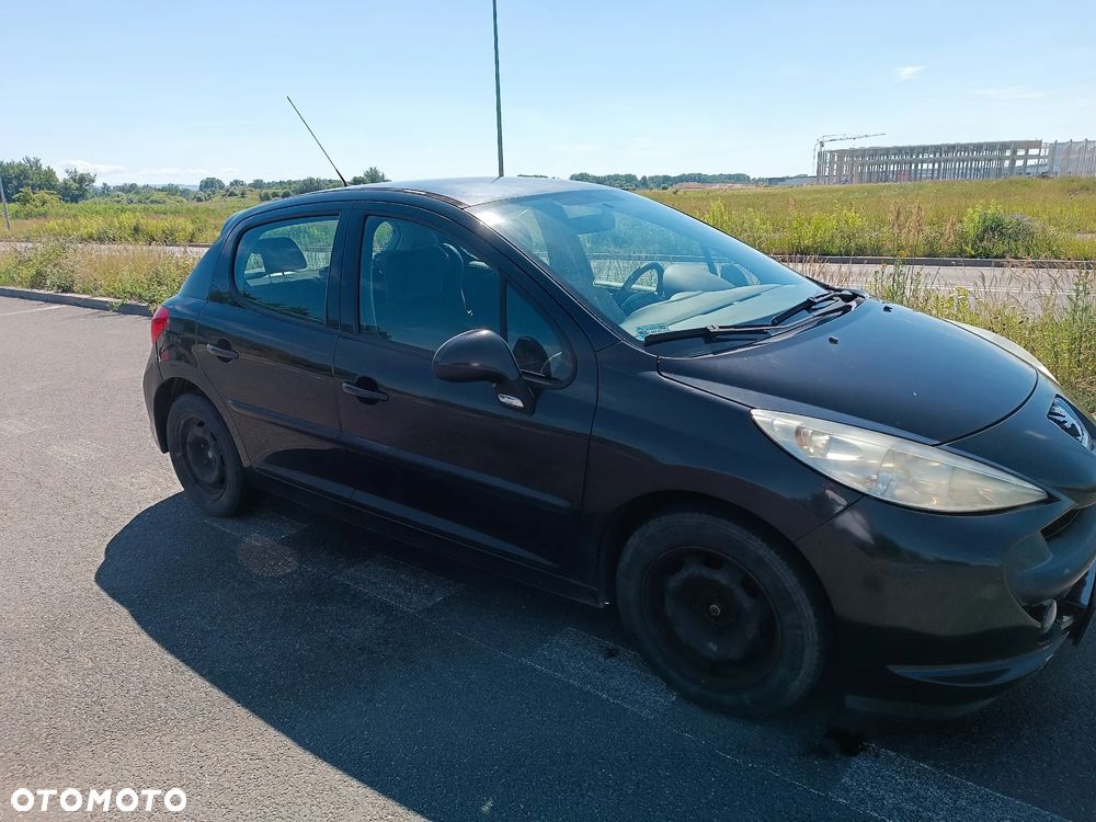 Peugeot 207 1.4 HDi Presence - 5