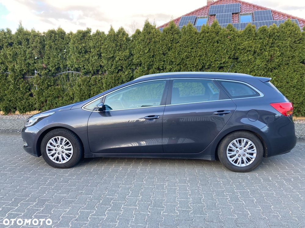 Kia Ceed 1.6 GDI ISG Platinum Edition - 4