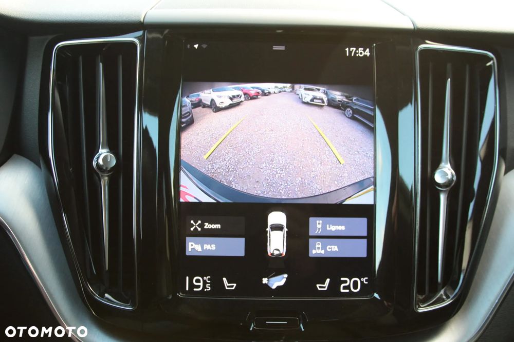 Volvo XC 60 D4 Geartronic Momentum - 21