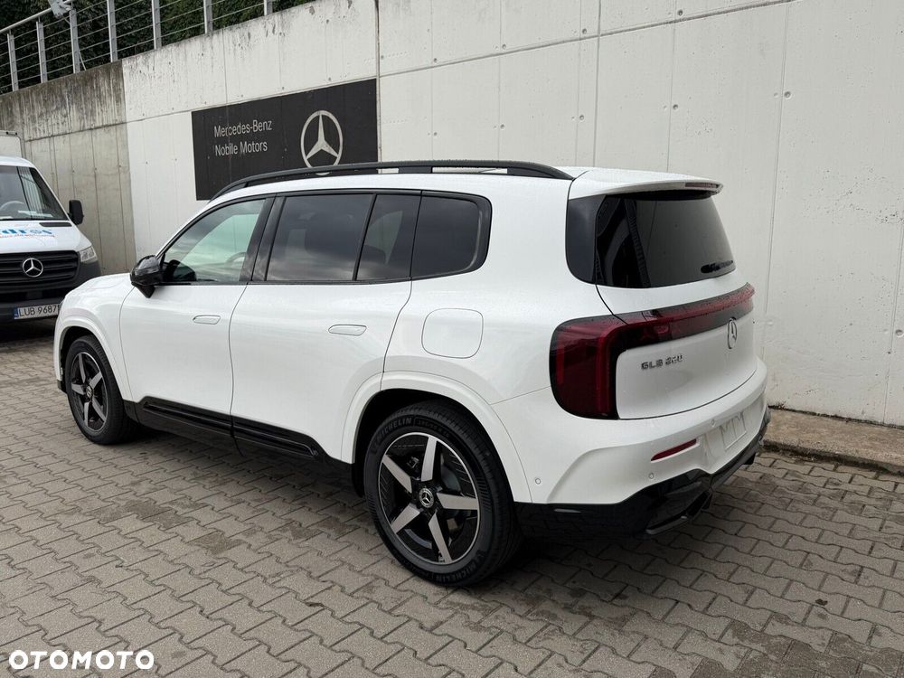 Mercedes-Benz GLB - 2