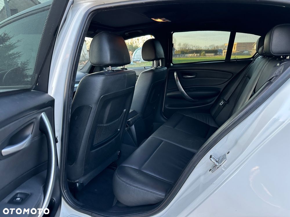 BMW Seria 1 123d DPF Edition Sport - 26