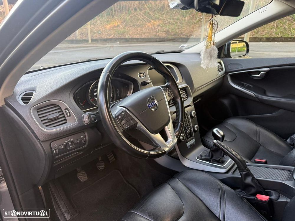 Volvo V40 1.6 D2 Momentum Eco - 17