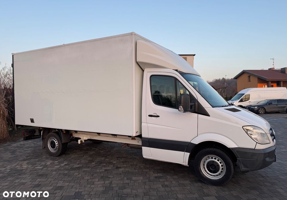 Mercedes-Benz Sprinter - 1
