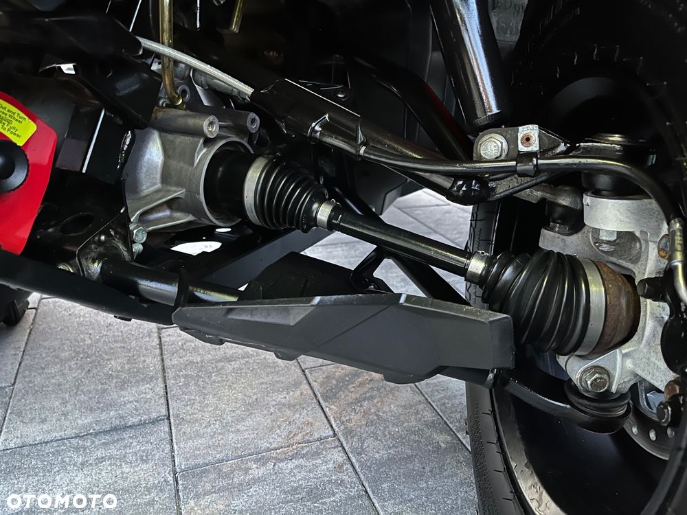 Can-Am Outlander - 16
