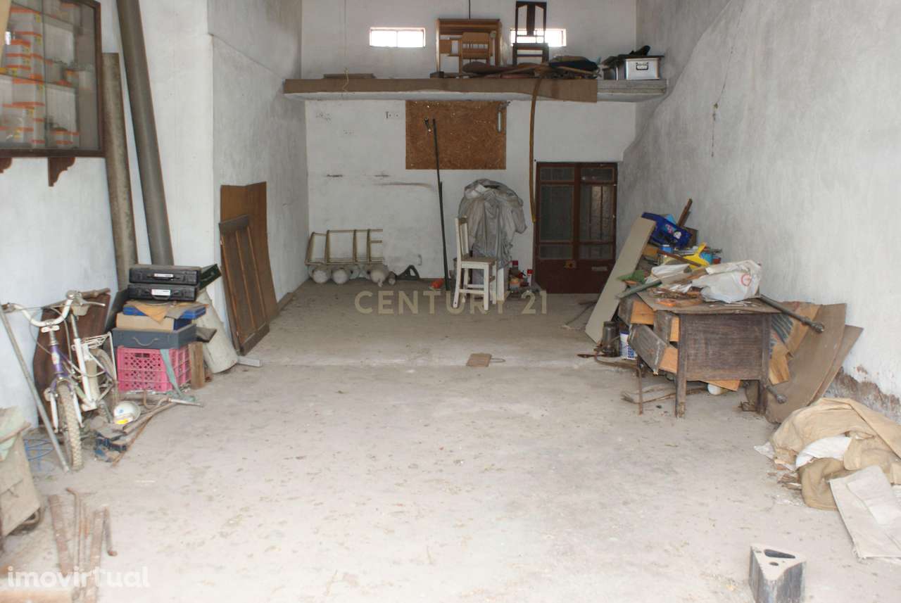 Moradia T1 em Vale de Figueira, Santarém - Grande imagem: 2/24