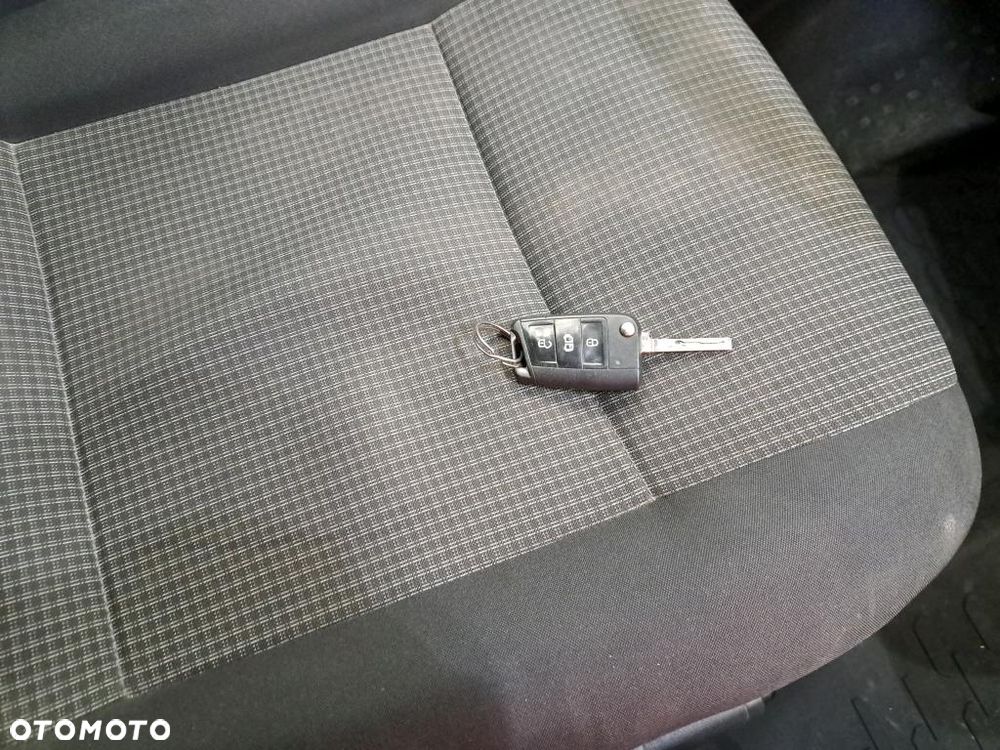 Volkswagen Transporter - 18