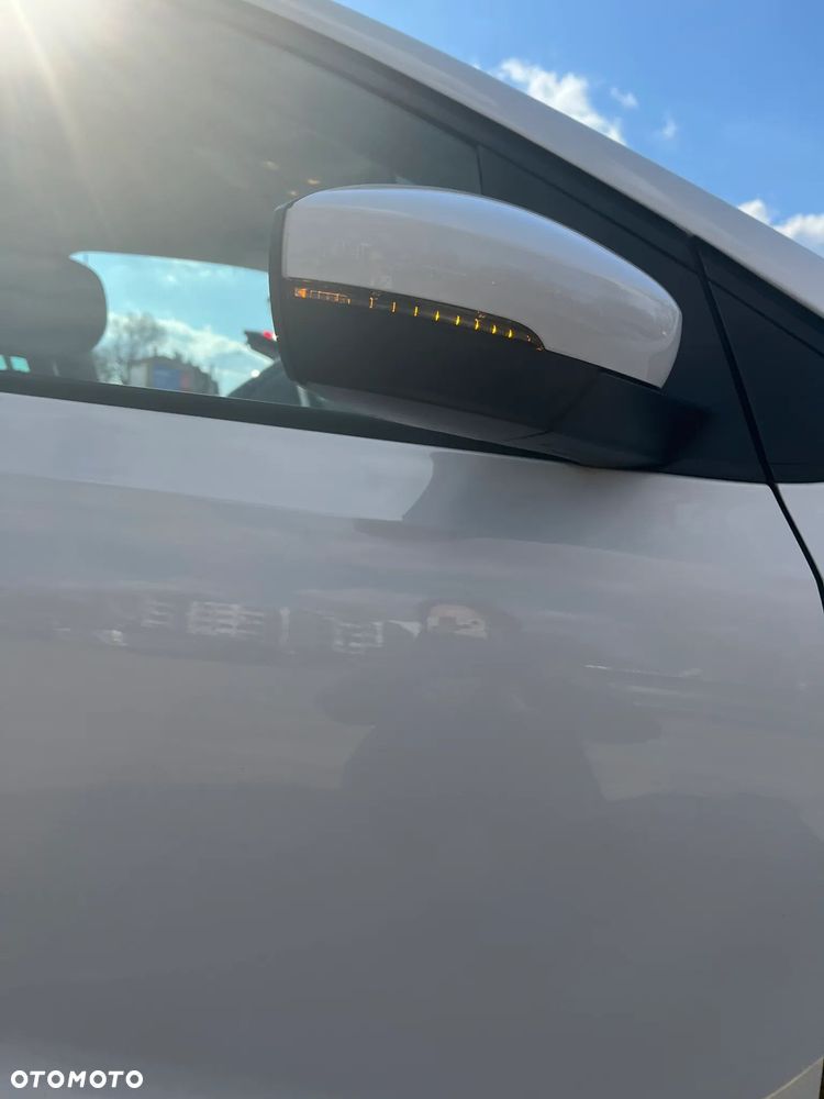 Volkswagen Polo - 13