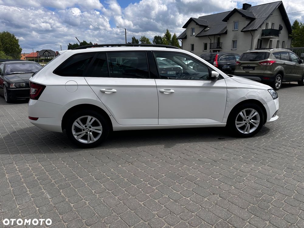 Skoda Fabia 1.0 TSI Ambition Plus - 9