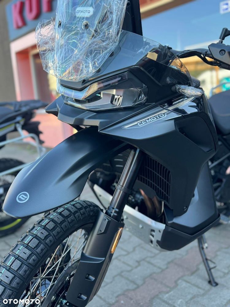 CFMoto MT - 2