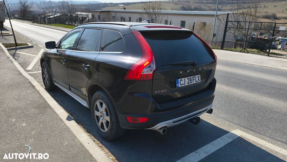 Volvo XC 60 D5 AWD Aut. RDesign - 5