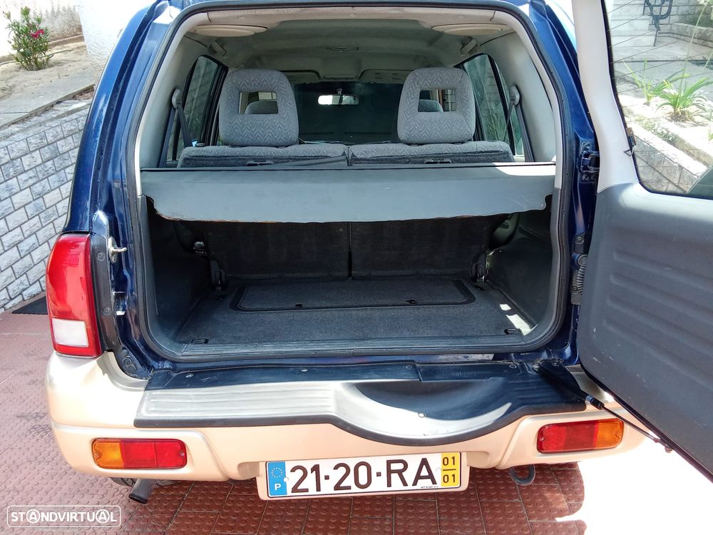 Suzuki Grand Vitara Metal Top 2.0 TDi - 4