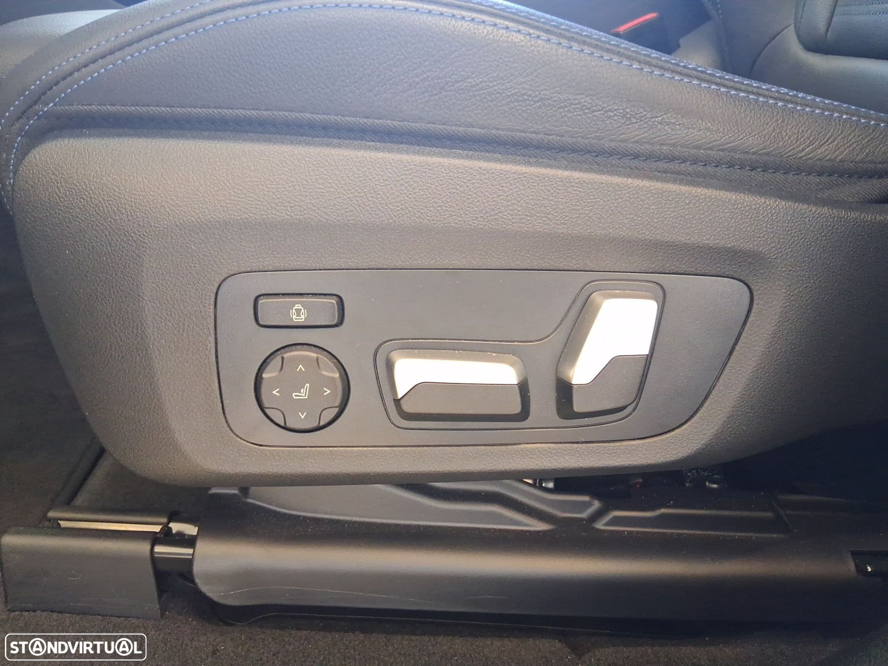 BMW iX3 M Sport Impressive - 14