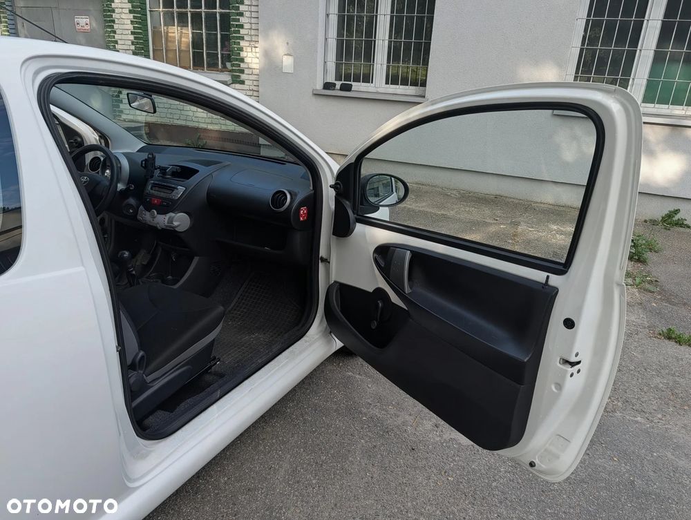 Toyota Aygo - 15