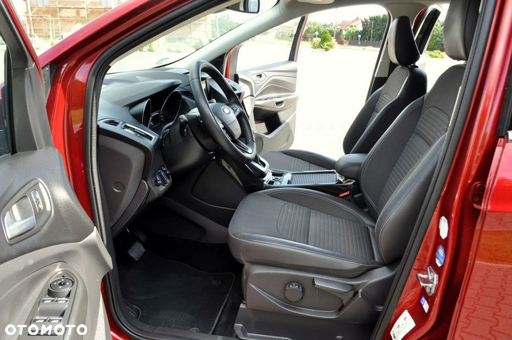 Ford Kuga - 21