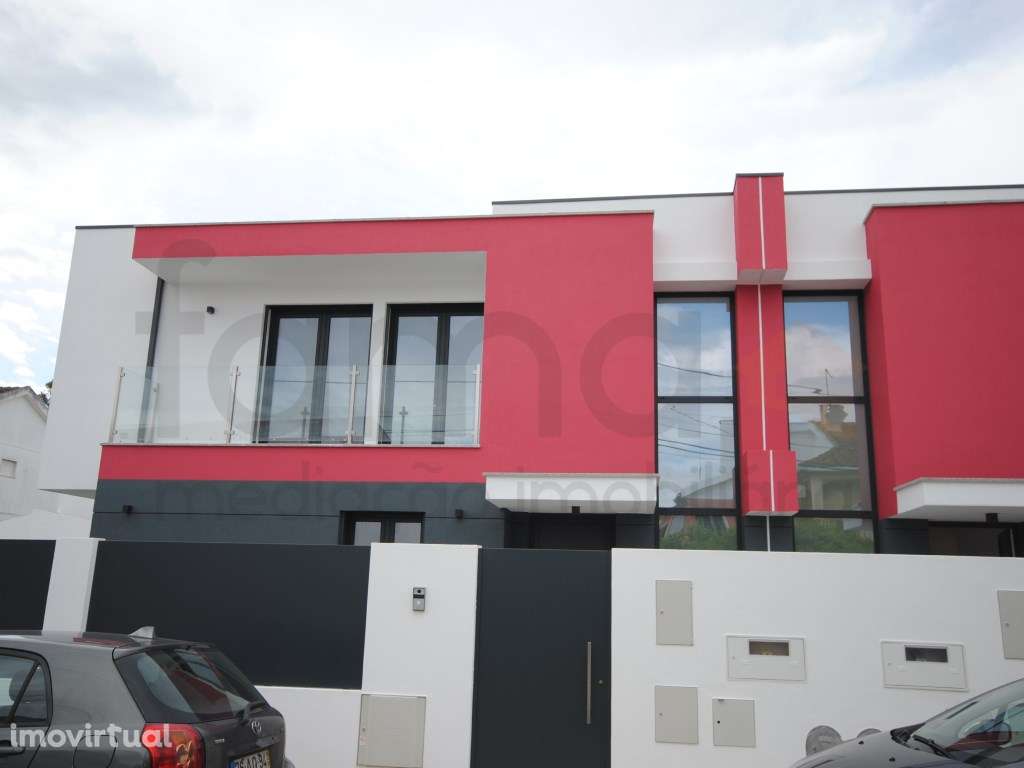 Moradia Geminada T4 Novas em Tires - Prontas a Estrear | São Doming... - Grande imagem: 3/60