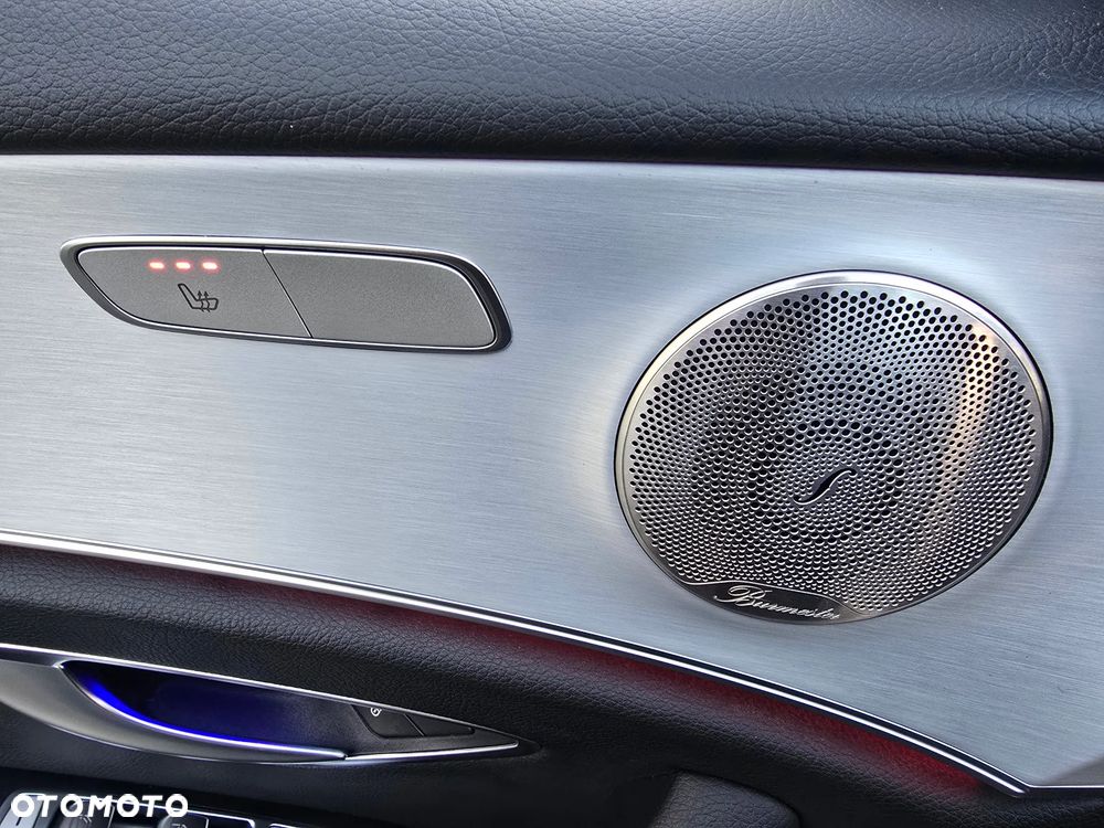 Mercedes-Benz Klasa E - 25