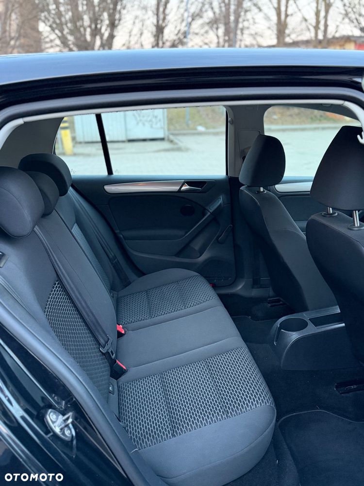 Volkswagen Golf - 12