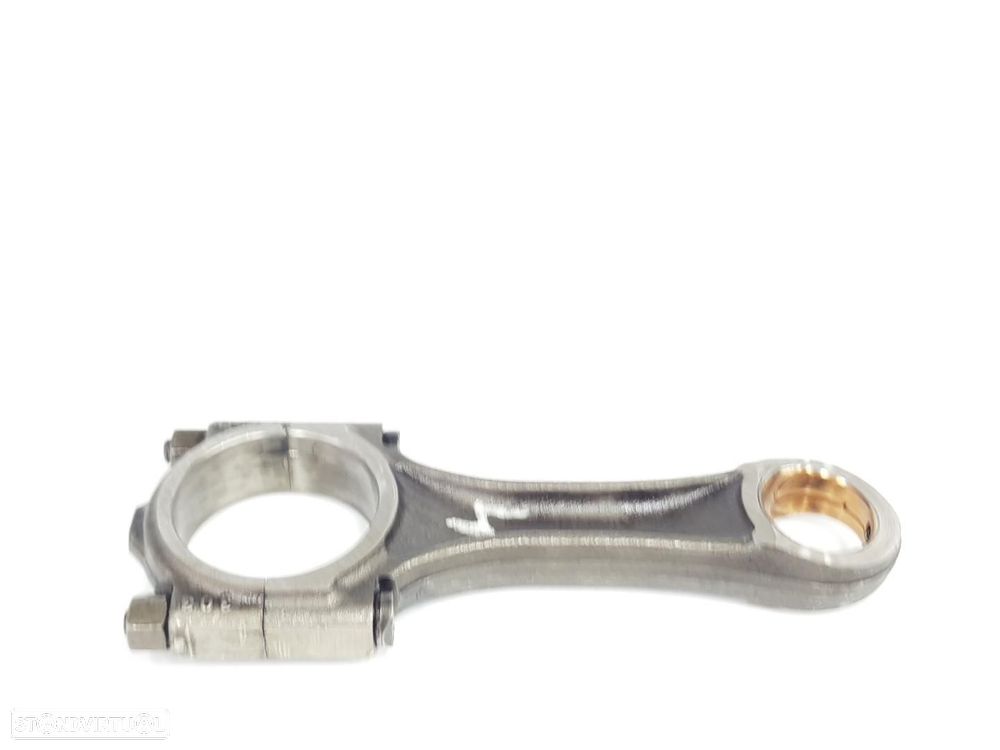 BIELA FORD KUGA CBS - 1