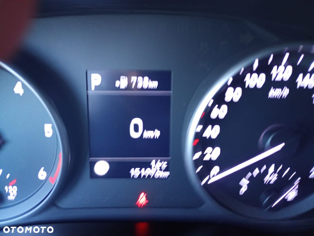 Hyundai i30 1.6 CRDI DCT Intro - 21