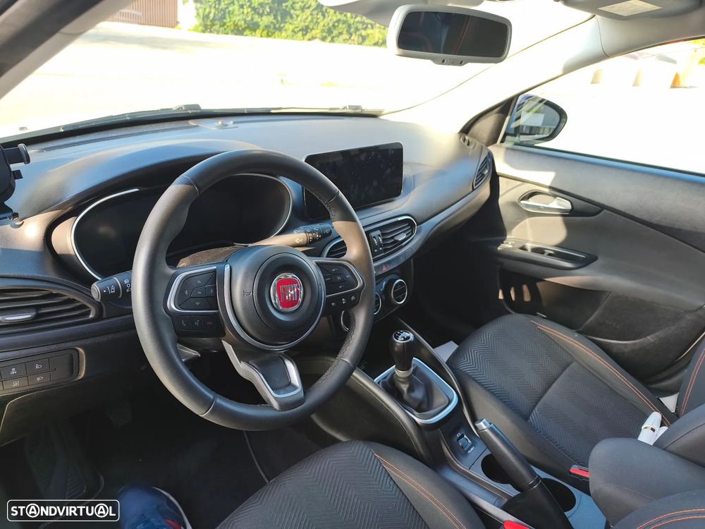 Fiat Tipo Station Wagon Cross 1.0 GSE T3 Cross - 5