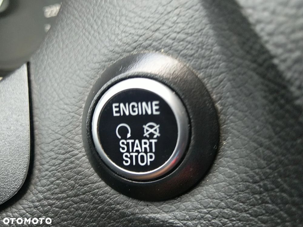 Ford Focus 1.0 EcoBoost Titanium - 29