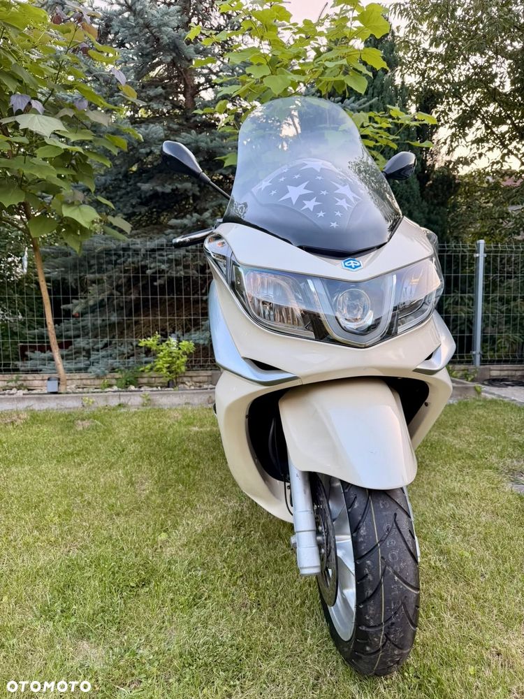 Piaggio X10 - 2