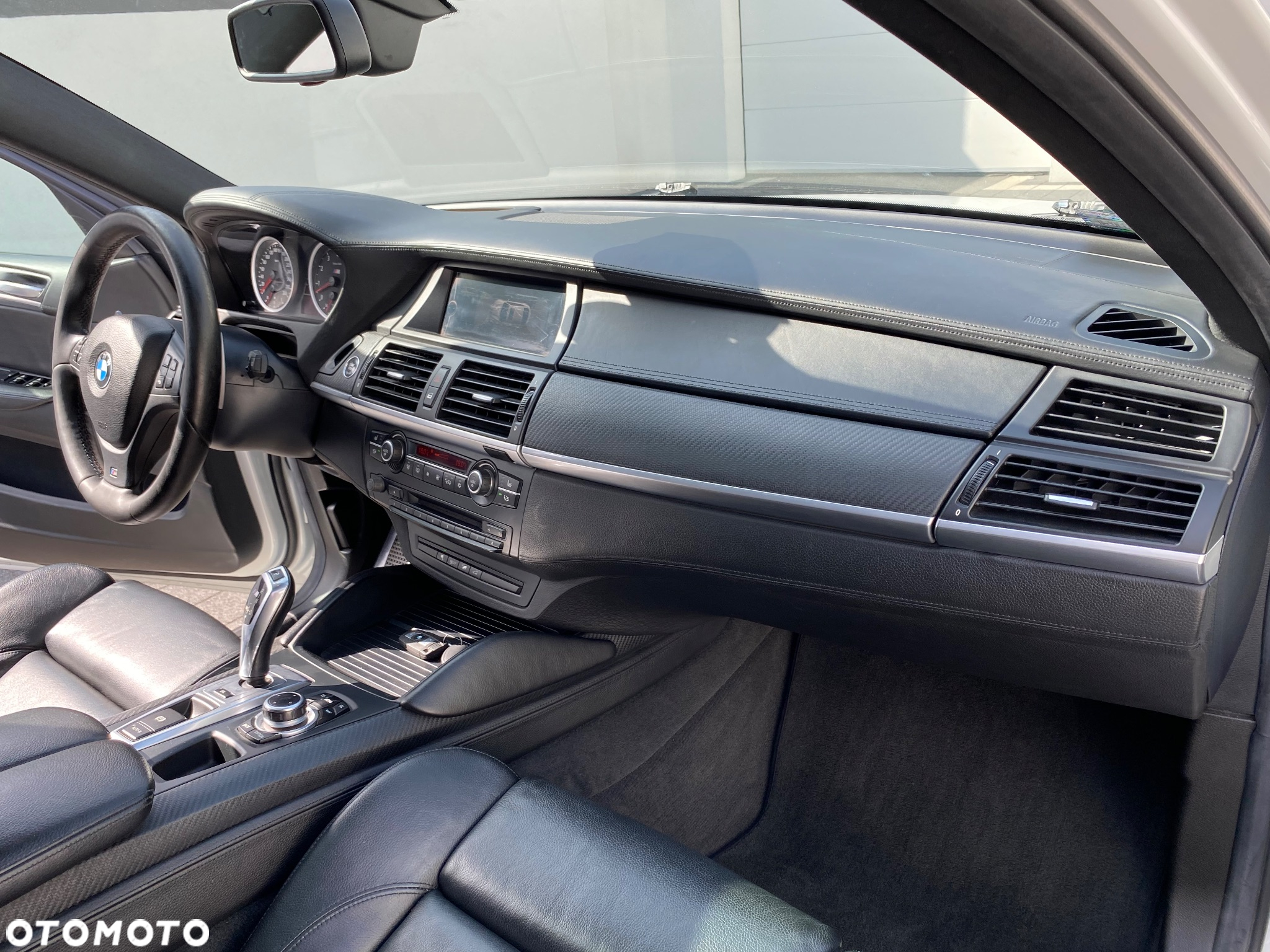 BMW X6M - 25