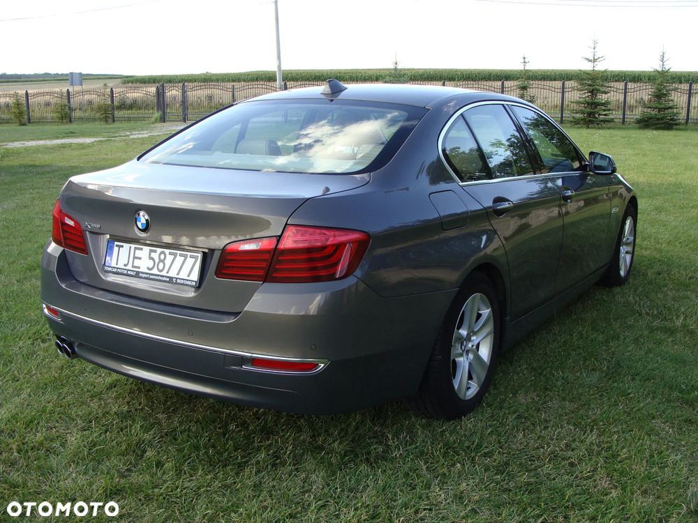 BMW Seria 5 530d xDrive Luxury Line - 14