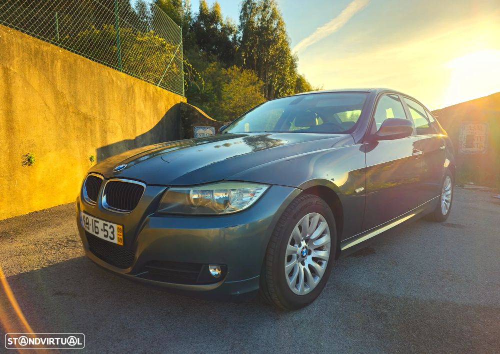 BMW 320 d Auto - 4