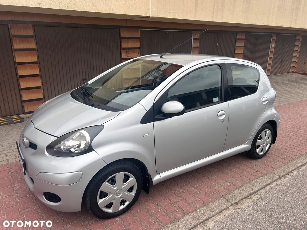 Toyota Aygo - 1