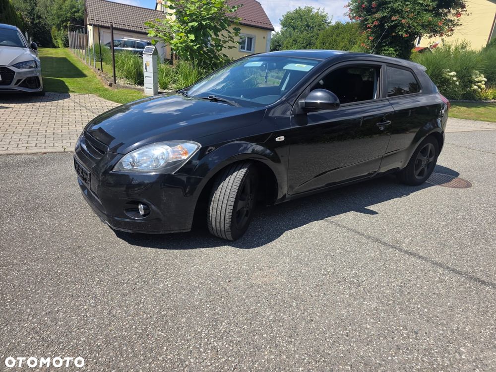 Kia Ceed 1.4 Comfort + - 7