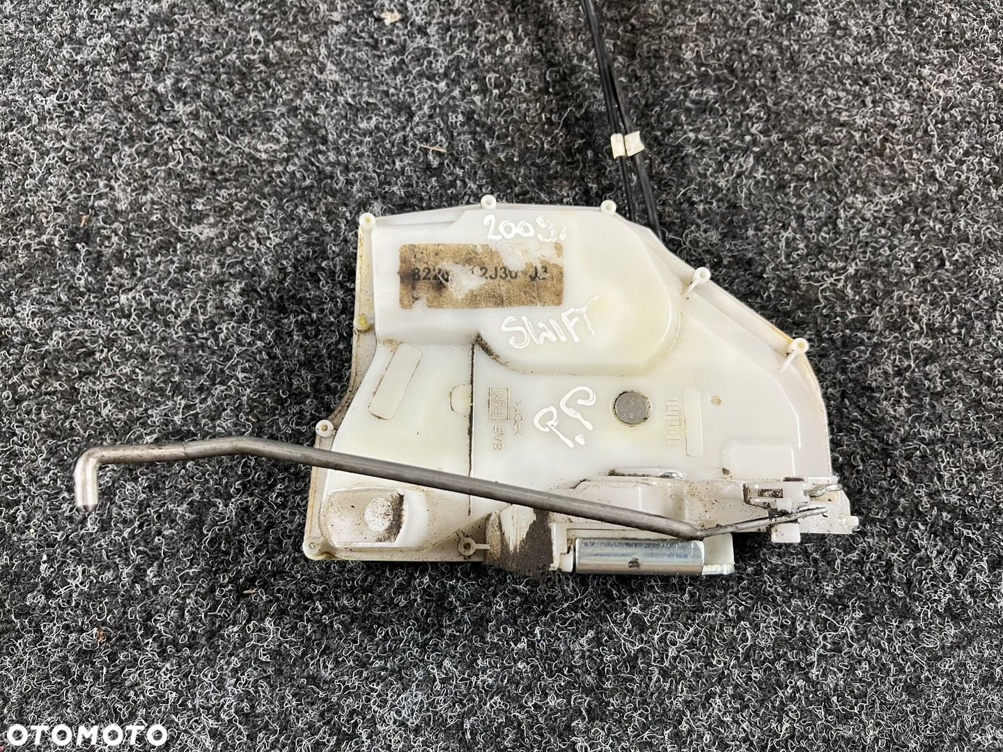 suzuki swift mk6 IV lift zamek drzwi prawy przód przedni 7pin europa - 2