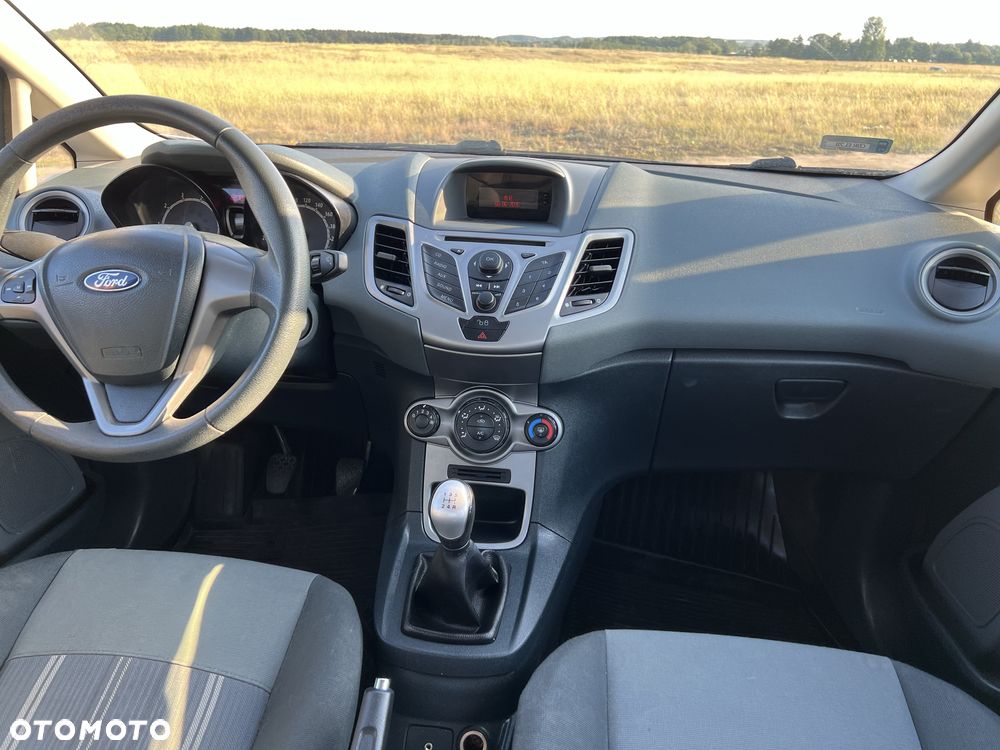 Ford Fiesta - 6