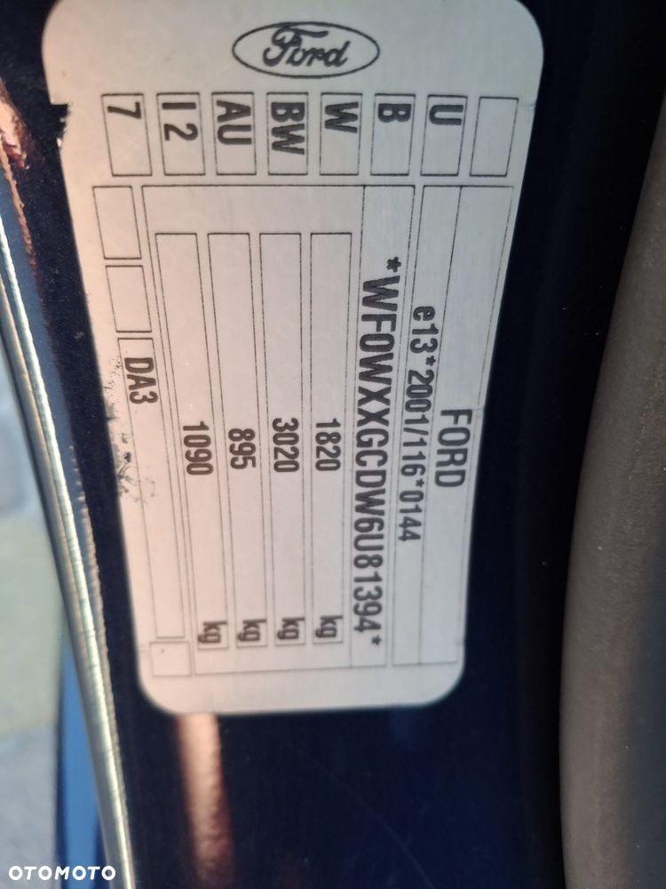 Ford Focus 1.8 Connection - 18