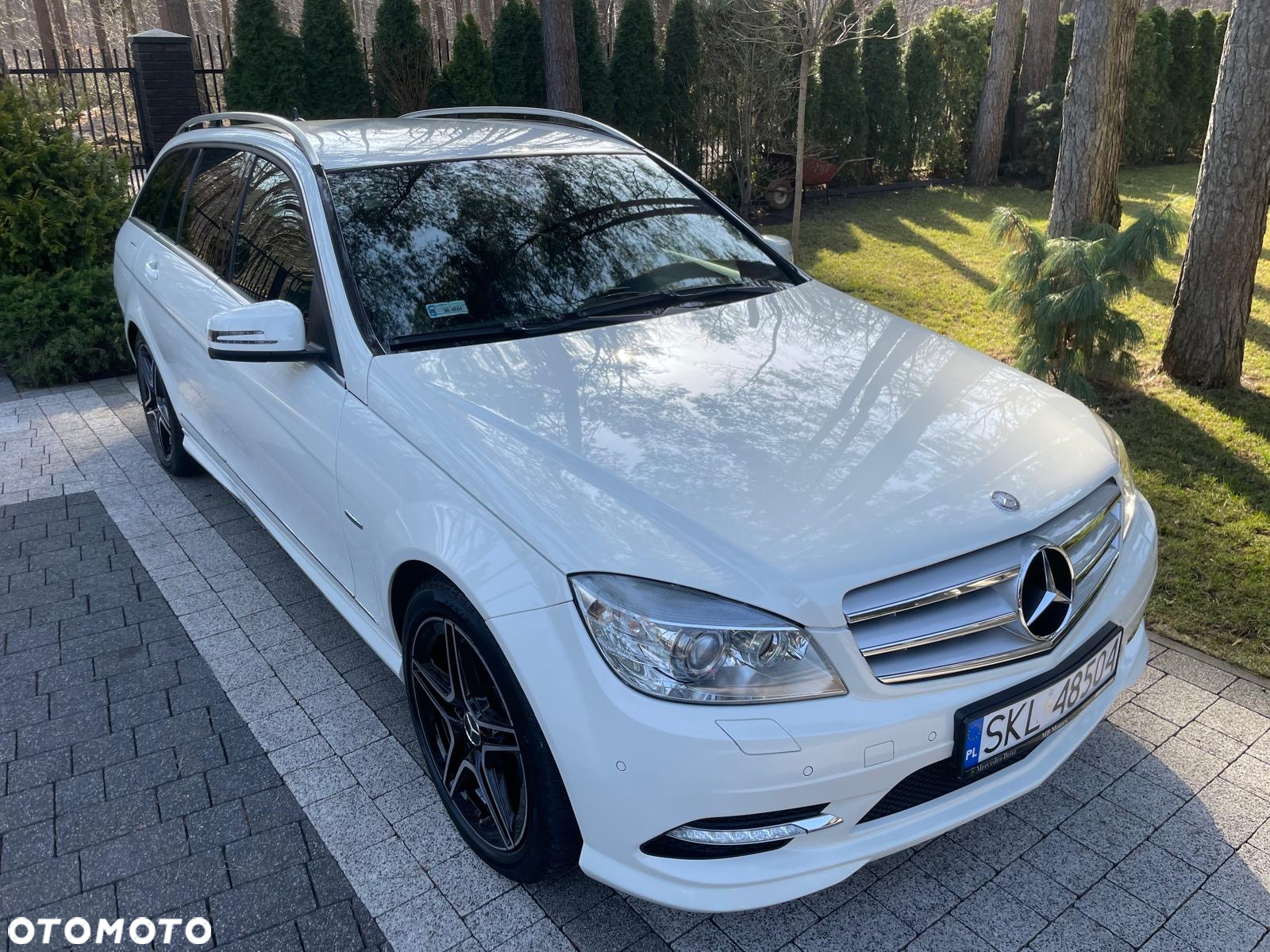 Mercedes-Benz Klasa C 250 CGI BlueEff Avantgarde - 5