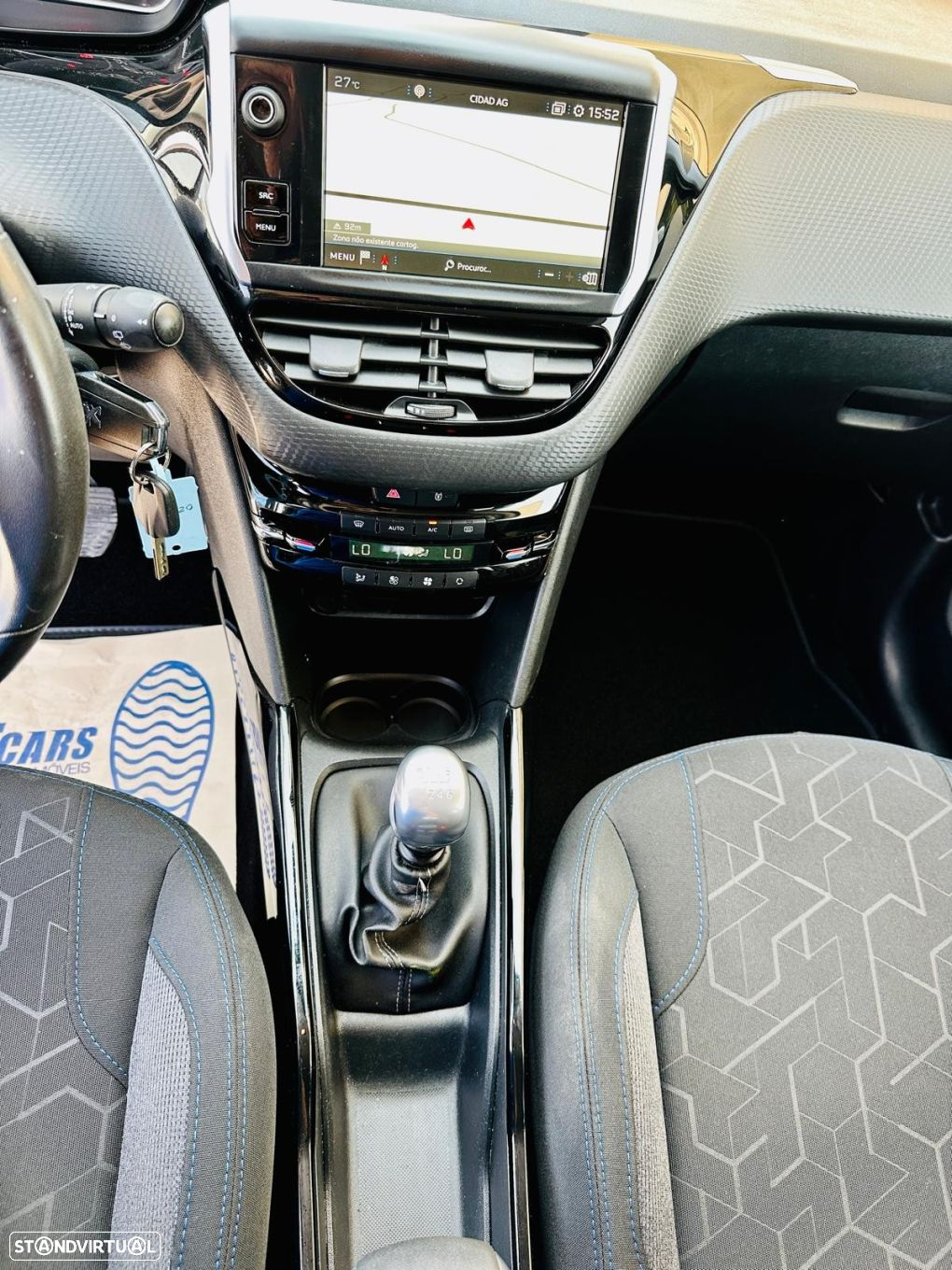 Peugeot 2008 1.2 PureTech Signature - 19