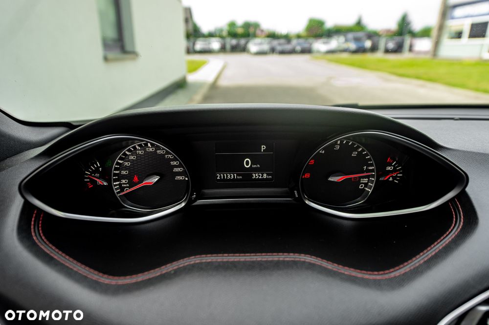 Peugeot 308 - 32