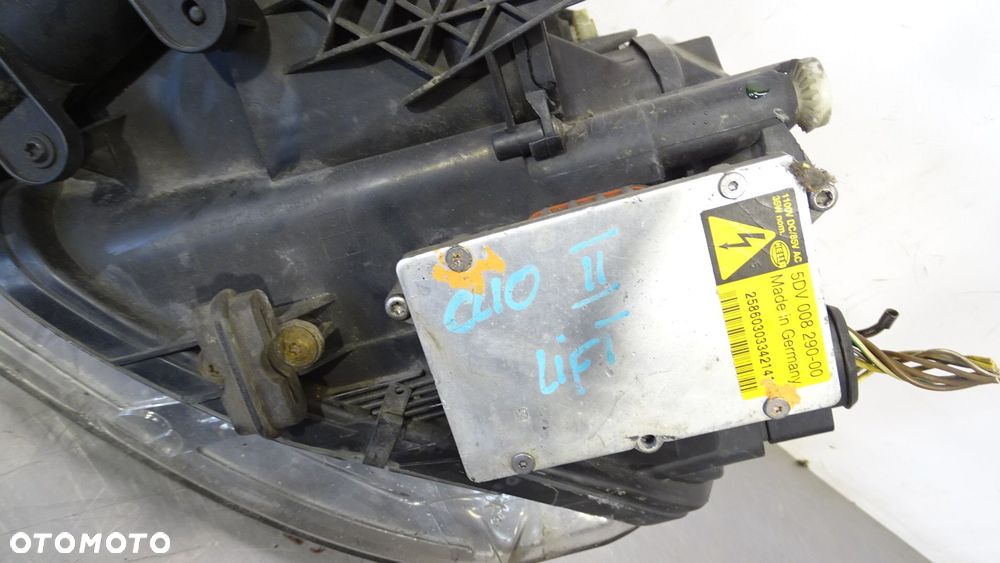 LAMPA PRAWA PRZEDNIA XENON SKODA SUPERB I 1.9TDI - 6