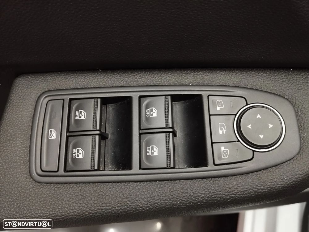 Renault Clio 1.0 TCe Evolution - 17