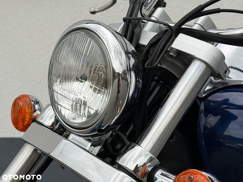 Suzuki Intruder - 18
